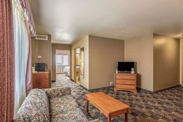 Quality Inn & Suites Hannibal West