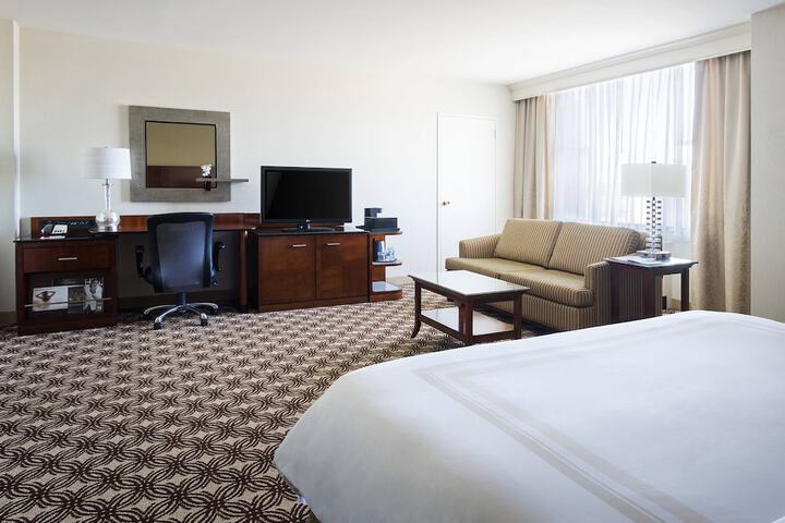 Room 10 of 86