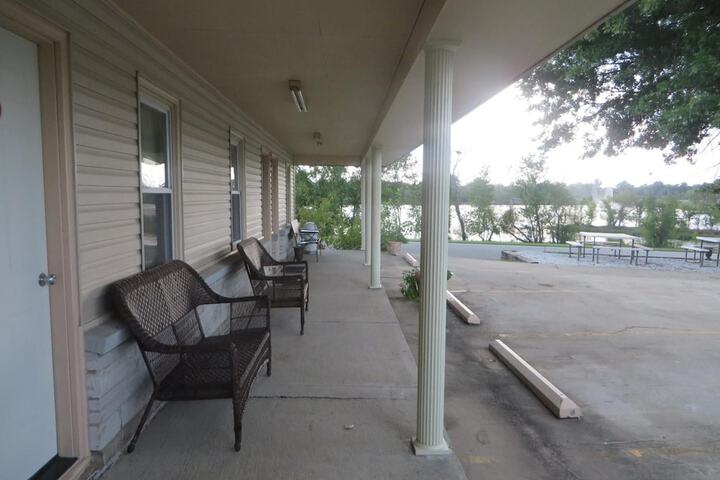 Best Budget Inn