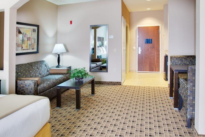 Room 15 of 29