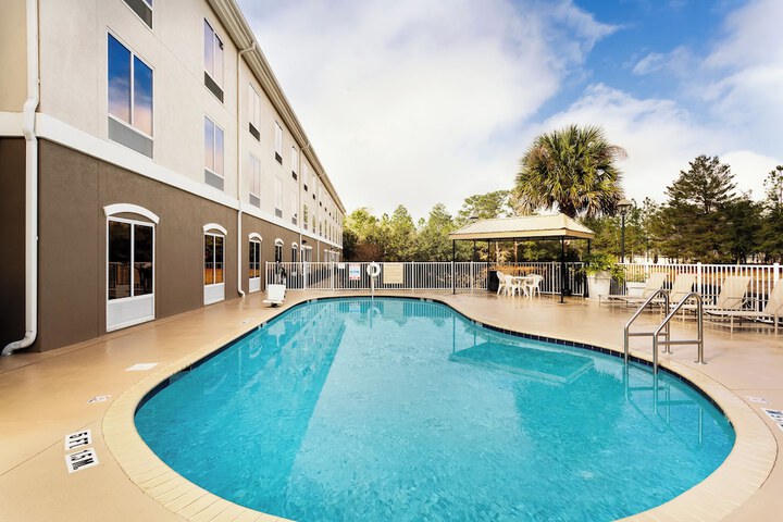 Pool 5 of 38