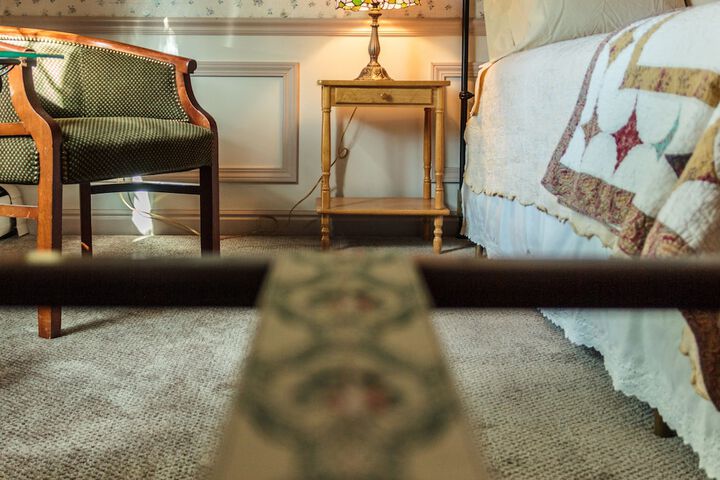 Room 185 of 223