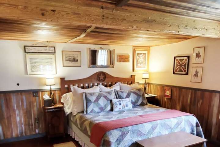 Room 43 of 108