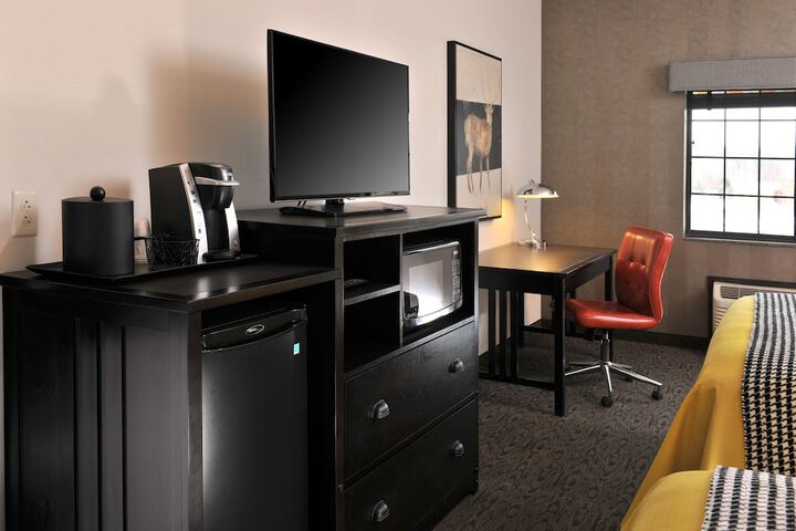 Room 27 of 60