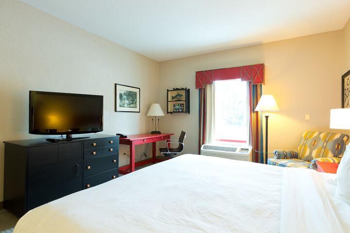 Room 13 of 41