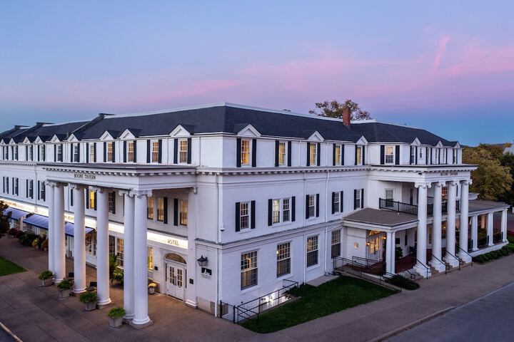 Historic Boone Tavern Hotel and Restaurant