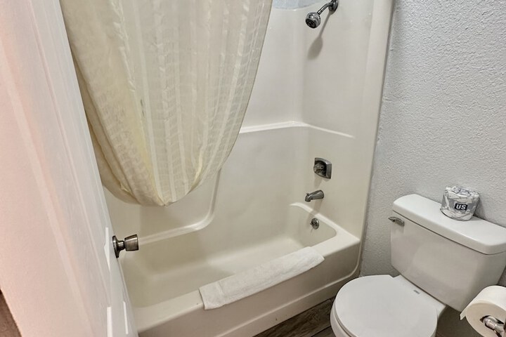 Room 20 of 21