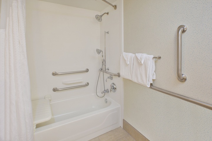 Holiday Inn Express Hotel & Suites Chicago-Midway Airport by IHG