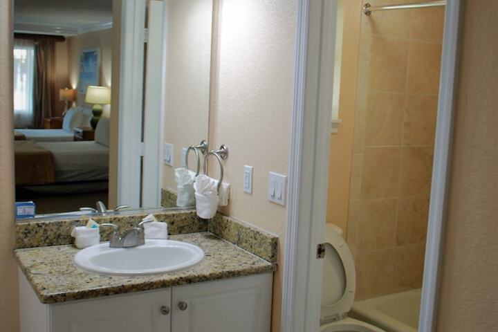 Room 20 of 32