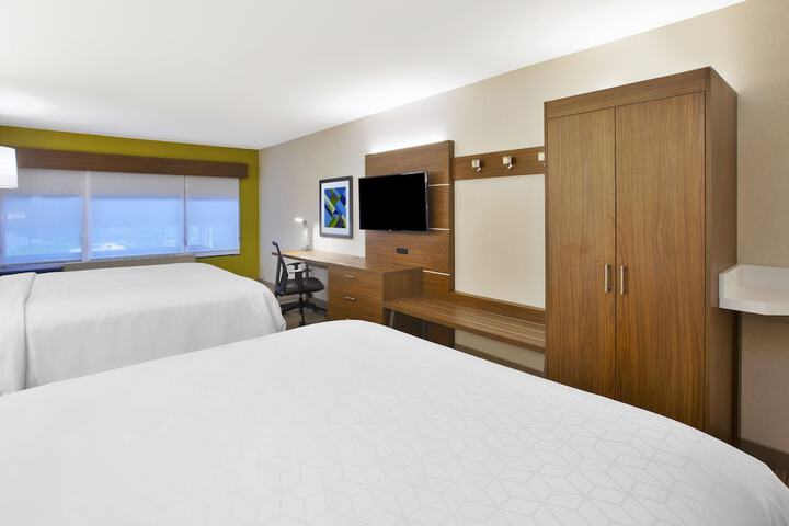 Holiday Inn Express Hotel & Suites Rochester - Victor by IHG