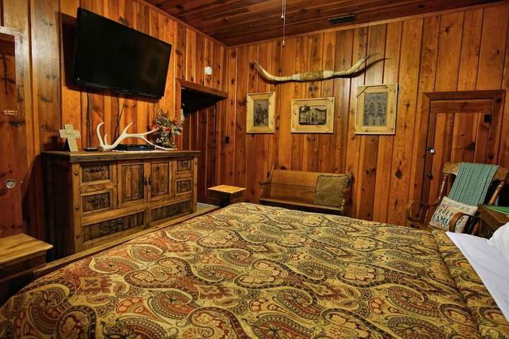 Room 38 of 51