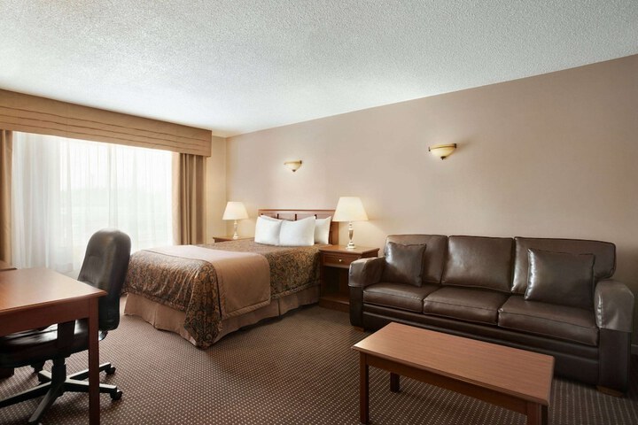 Room 10 of 31