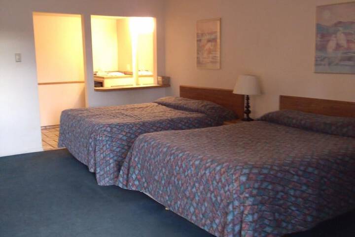 Room 26 of 37