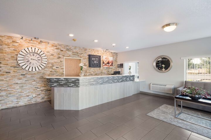 Hotel Interior 9 of 39