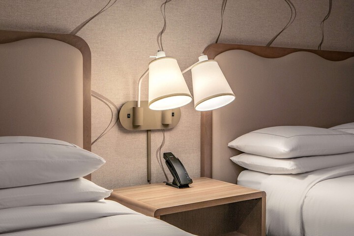 DoubleTree by Hilton Chicago - North Shore Conference Center