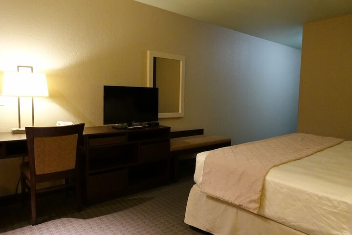 Room 11 of 49