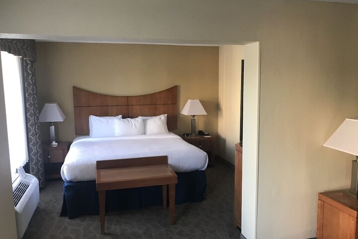 Room 18 of 35