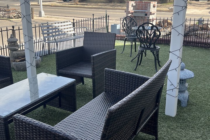 Midtown Inn & Suites