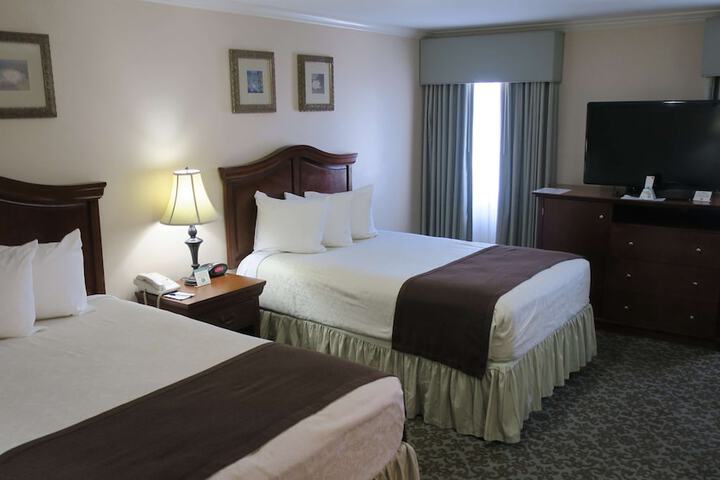 Room 9 of 30