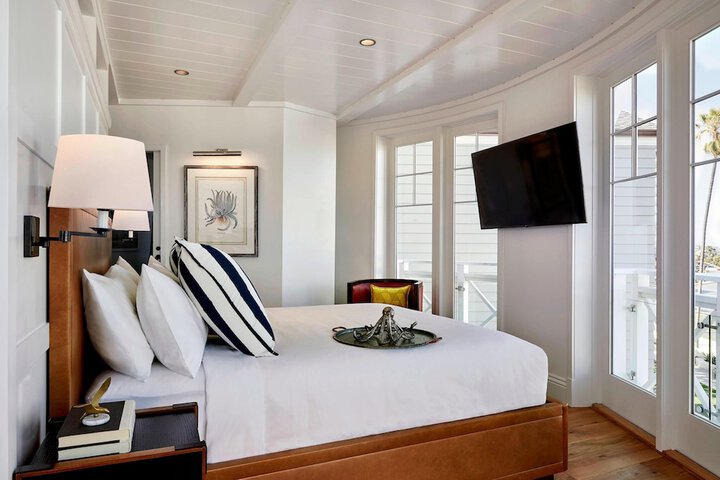 Lido House Autograph Collection
