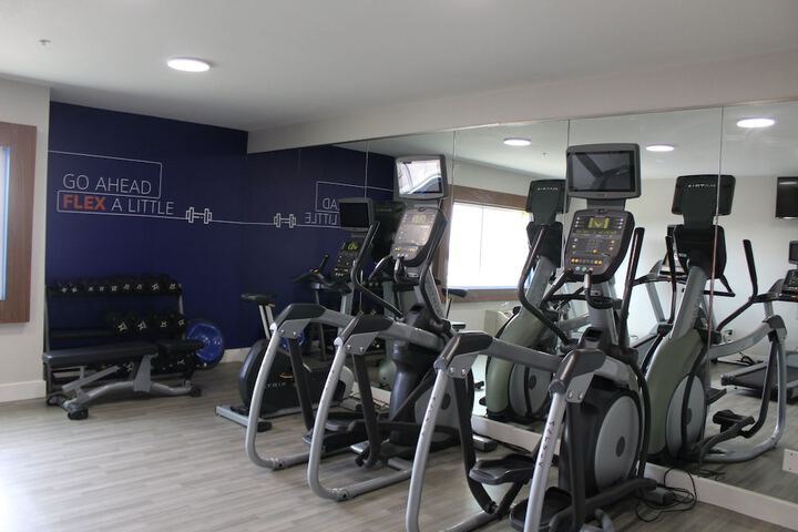 Holiday Inn Express and Suites San Marcos South by IHG