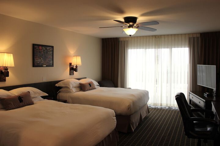Room 48 of 77
