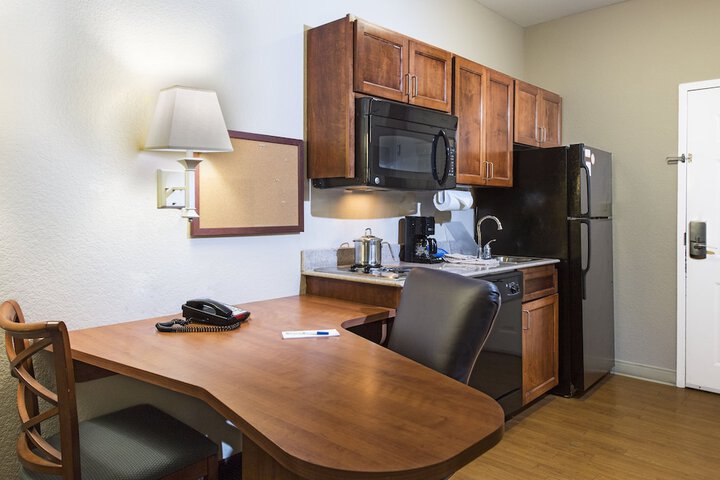 Room 42 of 44
