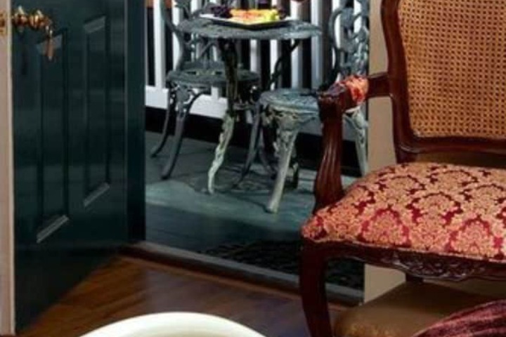 The Carriage House B & B