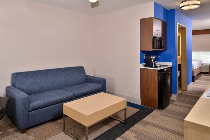 Room 19 of 50