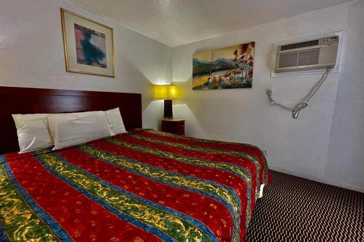 Desert Inn