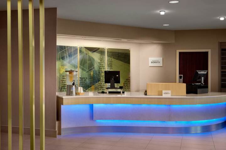 Hotel Interior 14 of 38