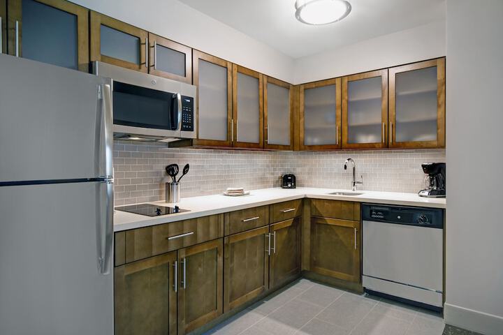 Staybridge Suites Sterling Heights - Detroit by IHG