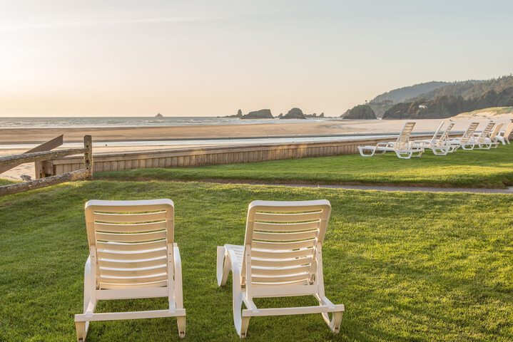 Schooners Cove Inn