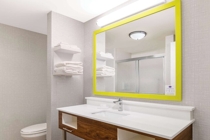 Hampton Inn & Suites Brookings