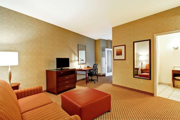 Room 25 of 70