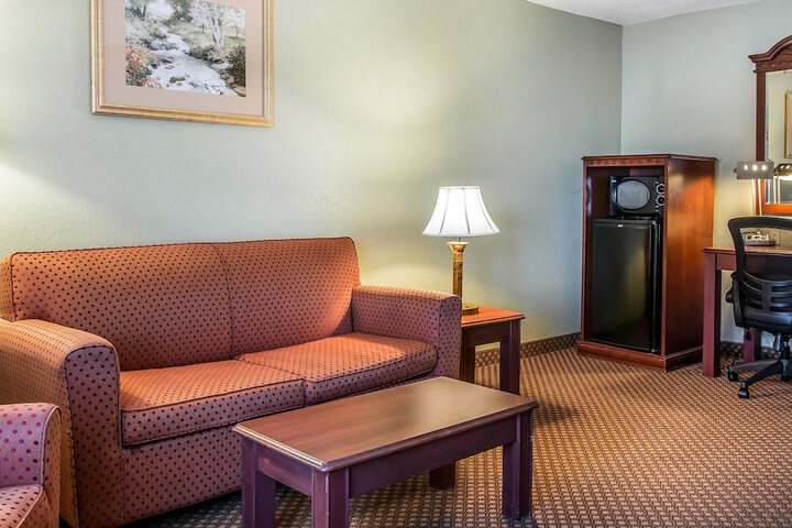 Room 22 of 36