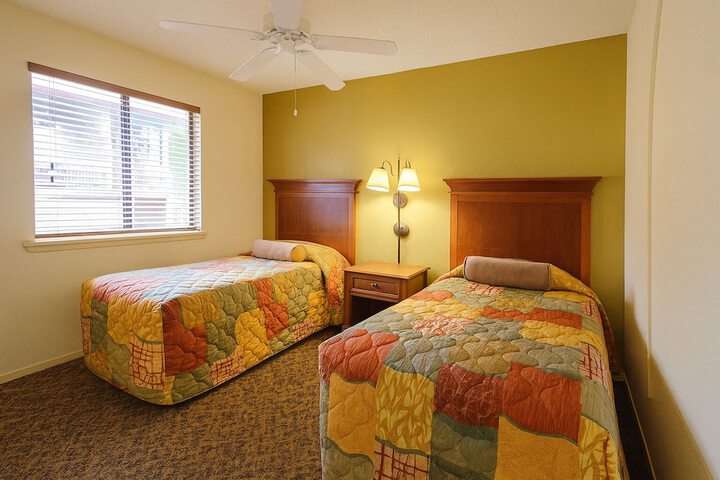 Crown Point Resort