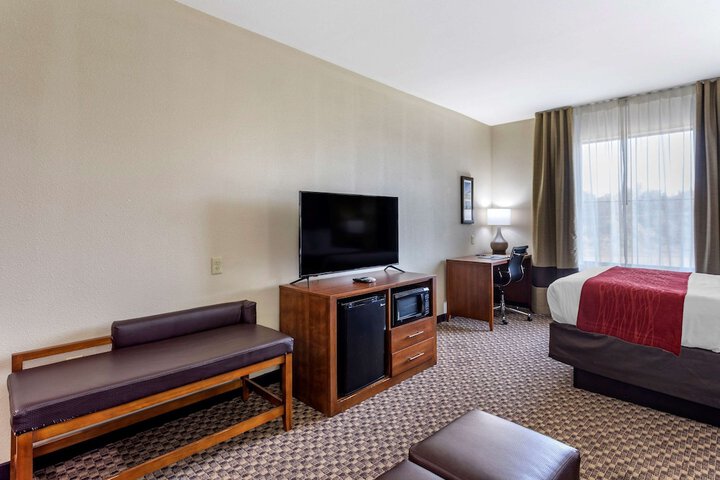 Room 15 of 38