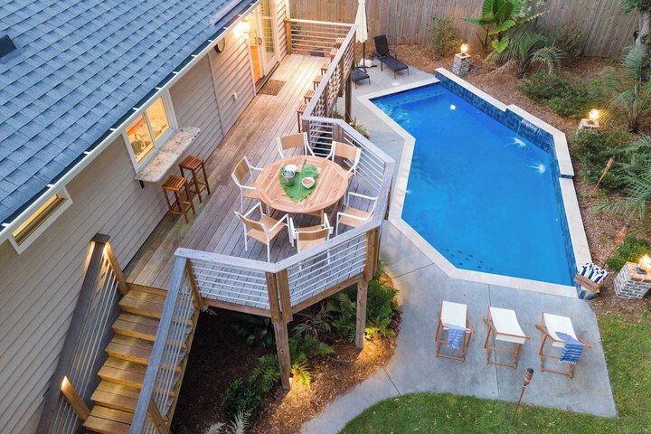 Palmetto by Avantstay Gorgeous Character Home w / Pool Sun Room & Pool Table!