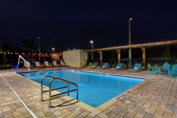 Pool 7 of 50
