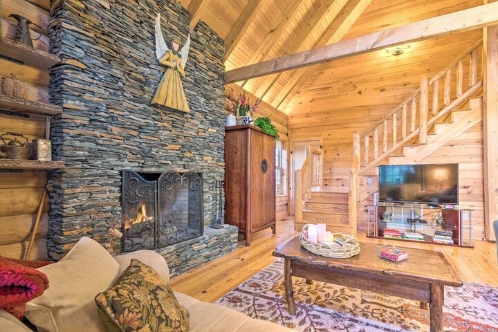 Wraparound Deck: Linville Mountain Cabin