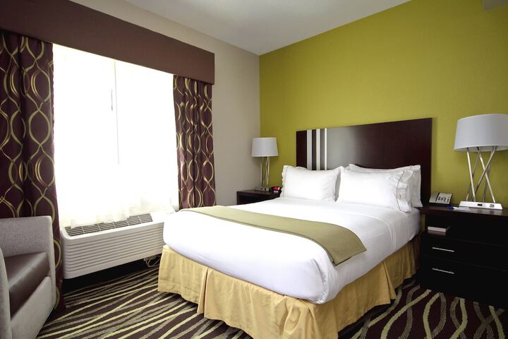 Room 9 of 46