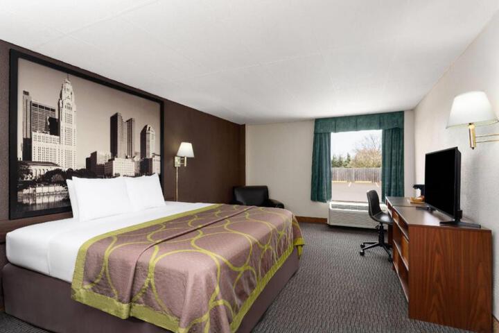 Super 8 by Wyndham Columbus
