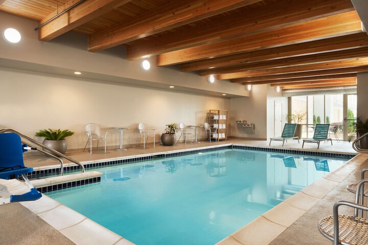 Pool 4 of 38