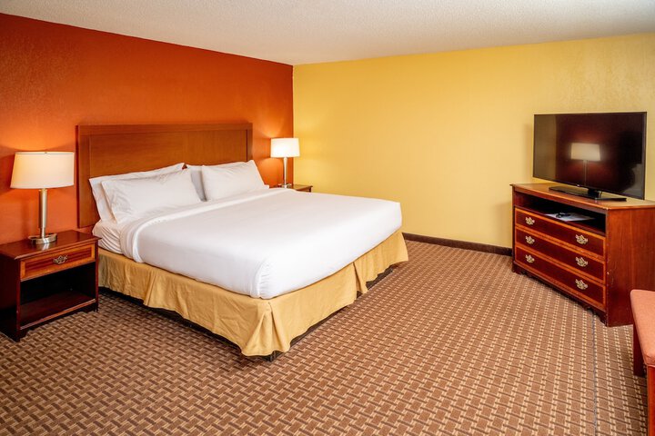 Room 42 of 49