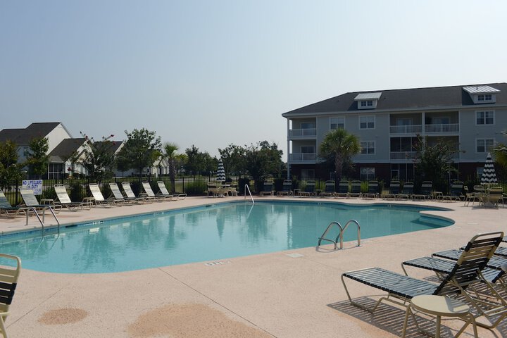 Pool 23 of 102