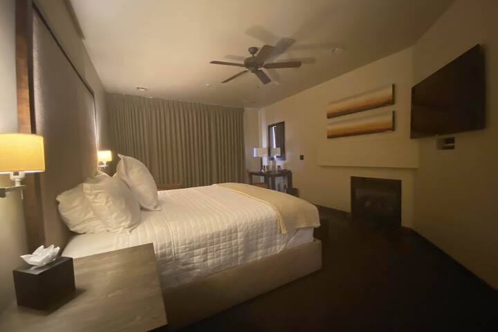 Room 19 of 106