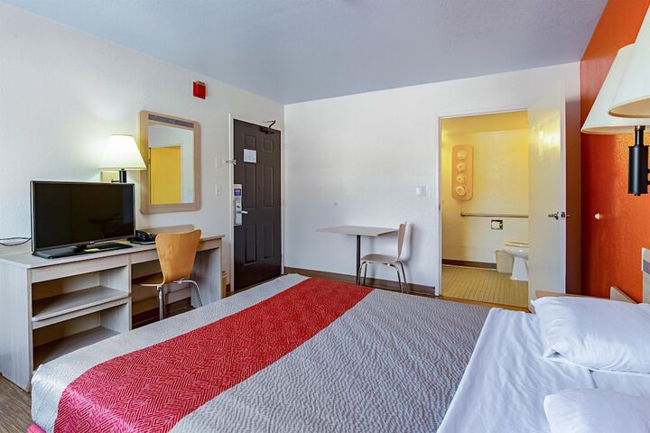 Room 31 of 35