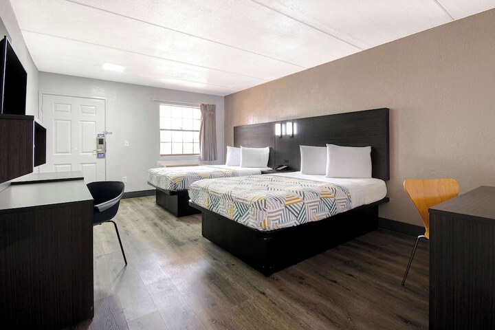 Room 22 of 26
