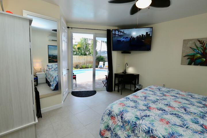 Fantasy Island Inn – Caters to Men